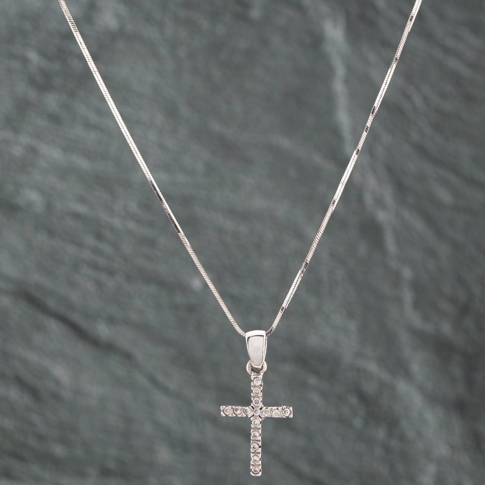 Product photograph of Pre-owned Diamond Cross Pendant Amp 18 Inch Snake Chain 41141878 from The Jewel Hut