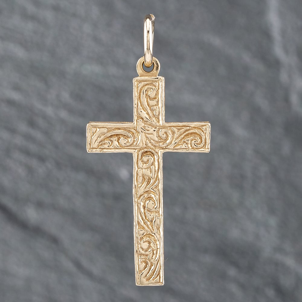 Product photograph of Pre-owned 9ct Yellow Gold Hand Engraved Cross Pendant Amp Chain 41142097 from The Jewel Hut