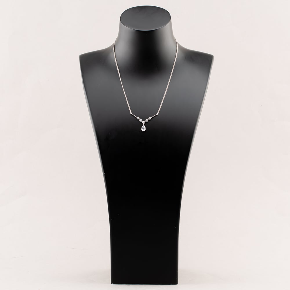 Pre-Owned 9ct White Gold Cubic Zirconia Set V Shape Pendant & 16 Inch Fancy Chain 41142629
