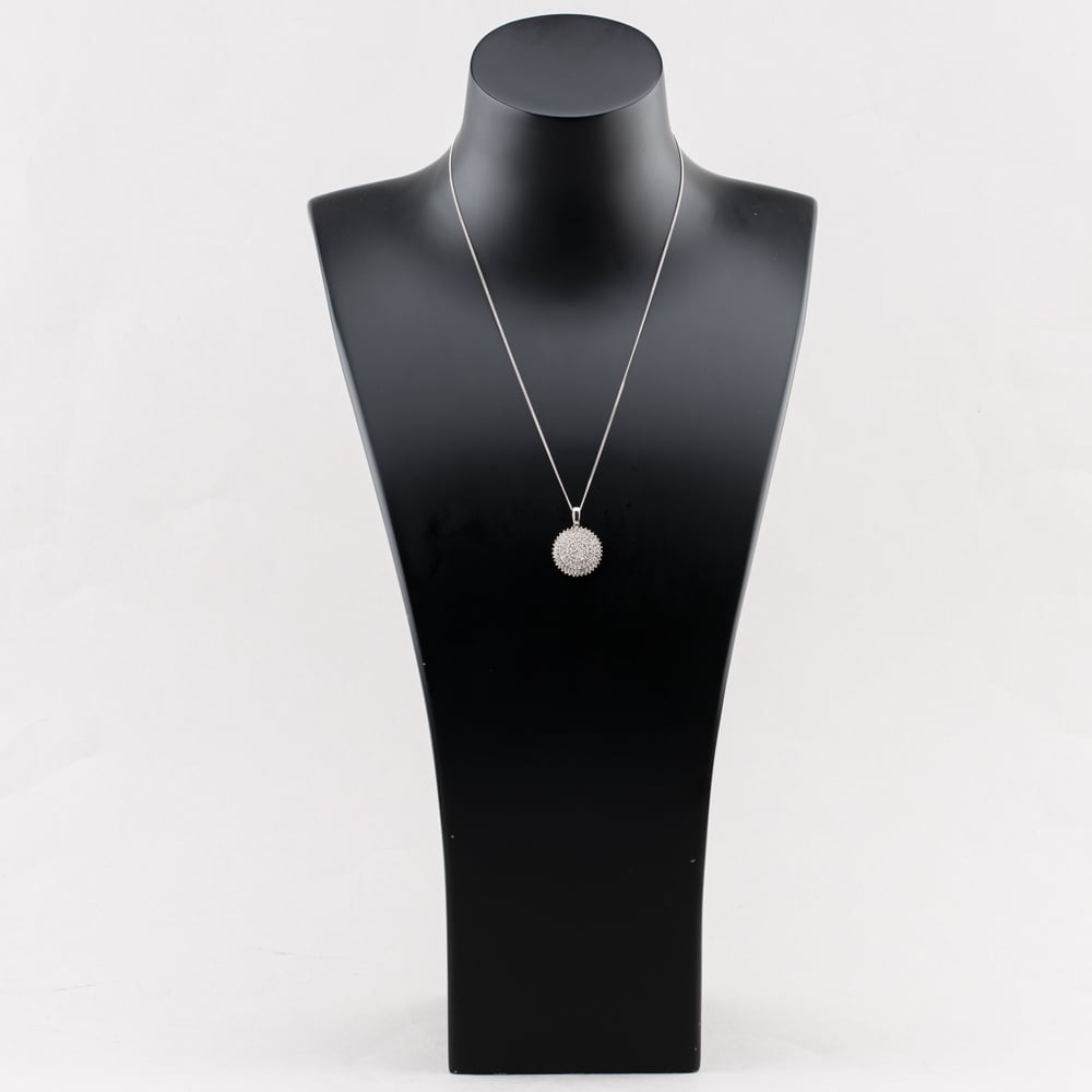Pre-Owned 9ct White Gold Diamond Three Tier Pave Circle Pendant & 18 Inch Curb Chain 41142689