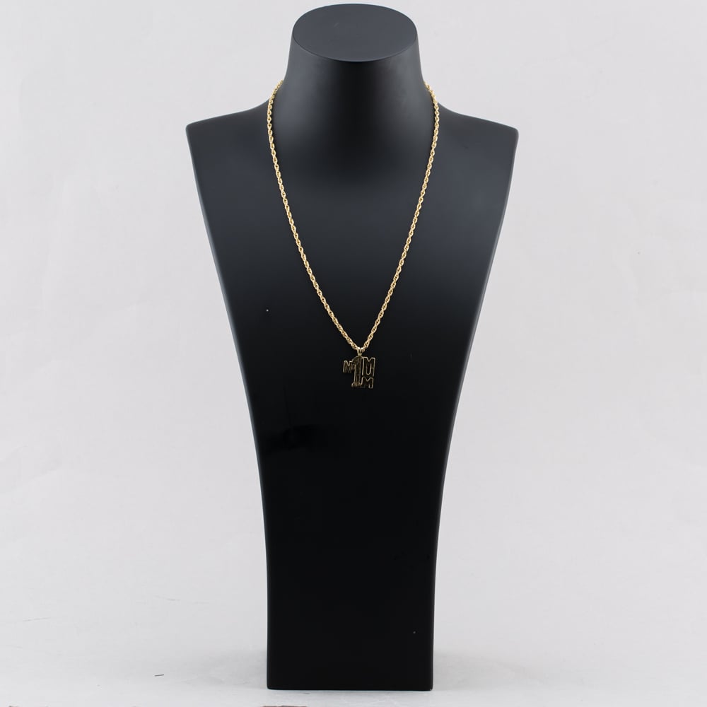 Pre-Owned 9ct Yellow Gold Textured Number One Mum Pendant & 20 Inch Prince Of Wales Chain 41142801