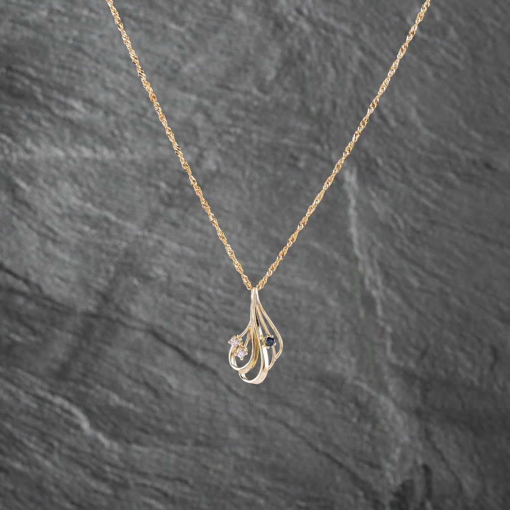 Pre-Owned 9ct Yellow Gold Sapphire &amp; Cubic Zirconia Pendant &amp; 16 Inch Curb Chain 41142850