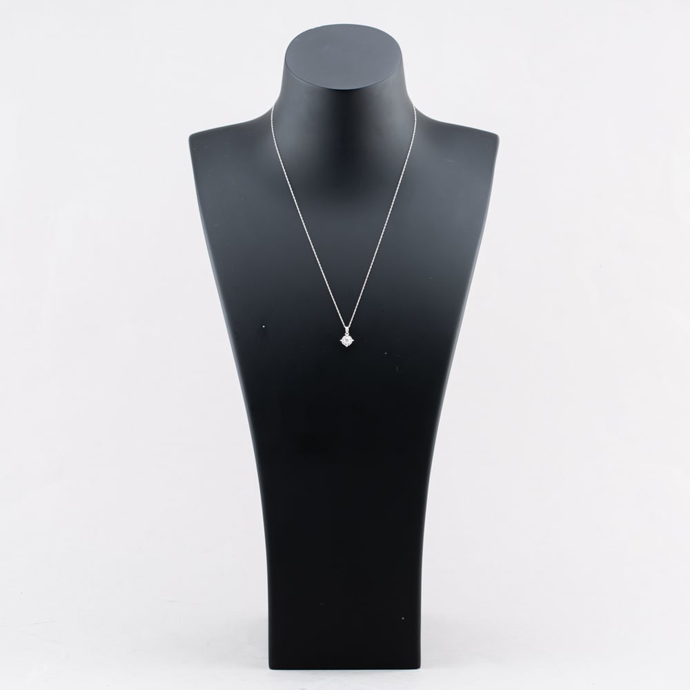 Pre-Owned 18ct White Gold 0.33ct Brilliant Cut Diamond Round Cluster Pendant & 18 Inch Prince Of Wales Chain 41142866