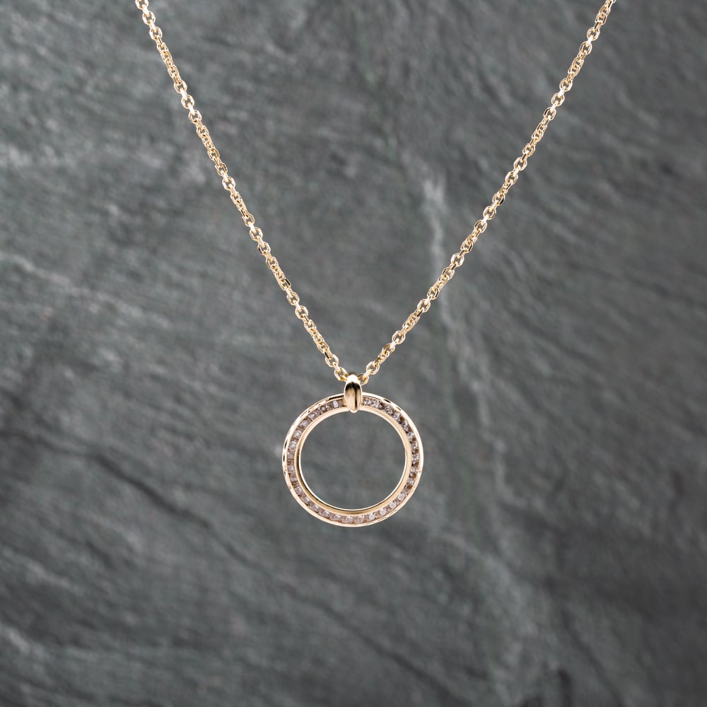 Pre-Owned 9ct Yellow Gold Cubic Zirconia Circle Pendant &amp; 20 Inch Trace Chain 41142886