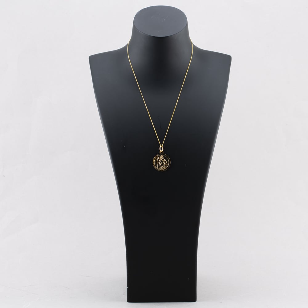 Pre-Owned 9ct Yellow Gold St Christopher Pendant & 18 Inch Curb Chain 41142892
