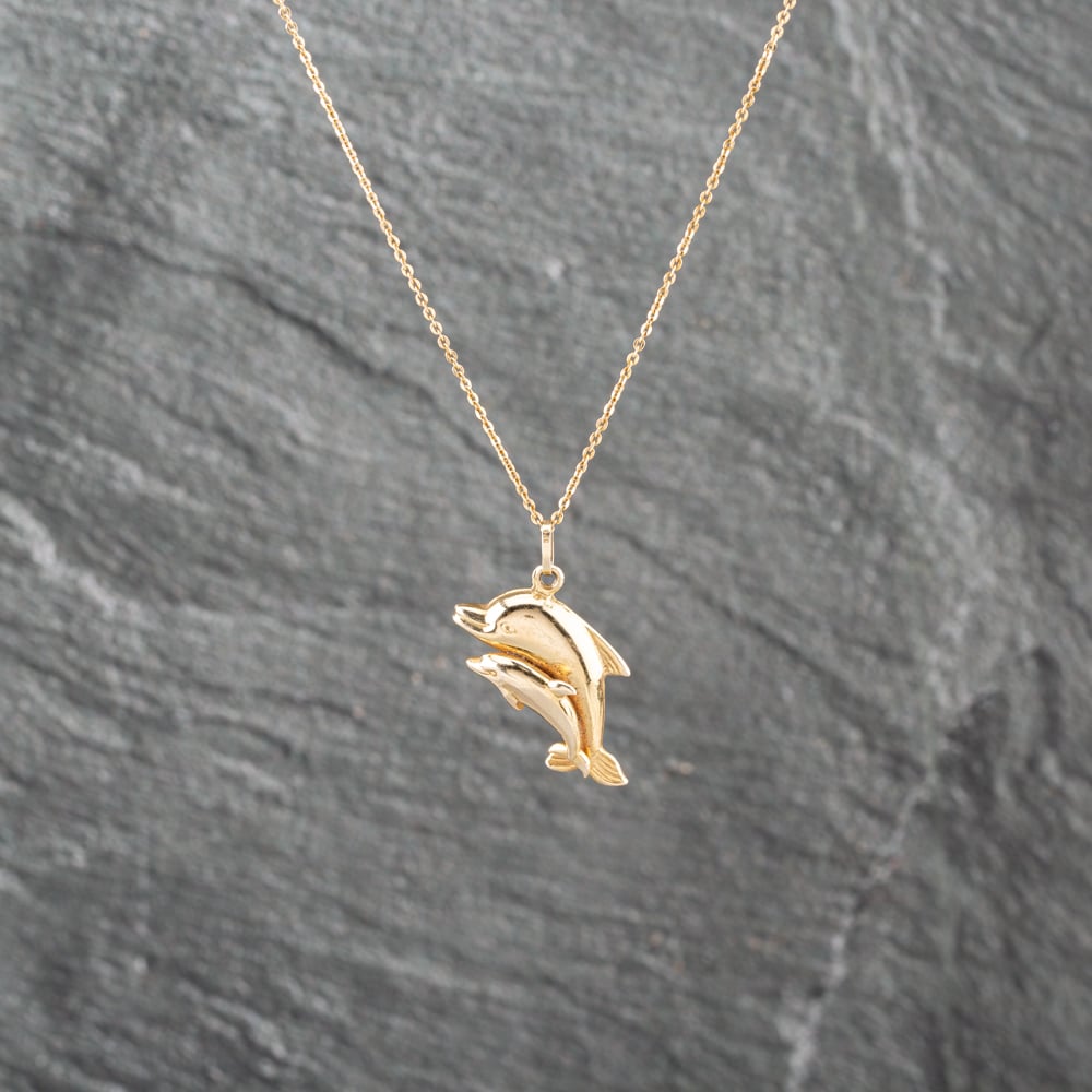 Pre-Owned 9ct Yellow Gold Mother And Baby Dolphin Pendant &amp; 18 Inch Trace Chain 41142929