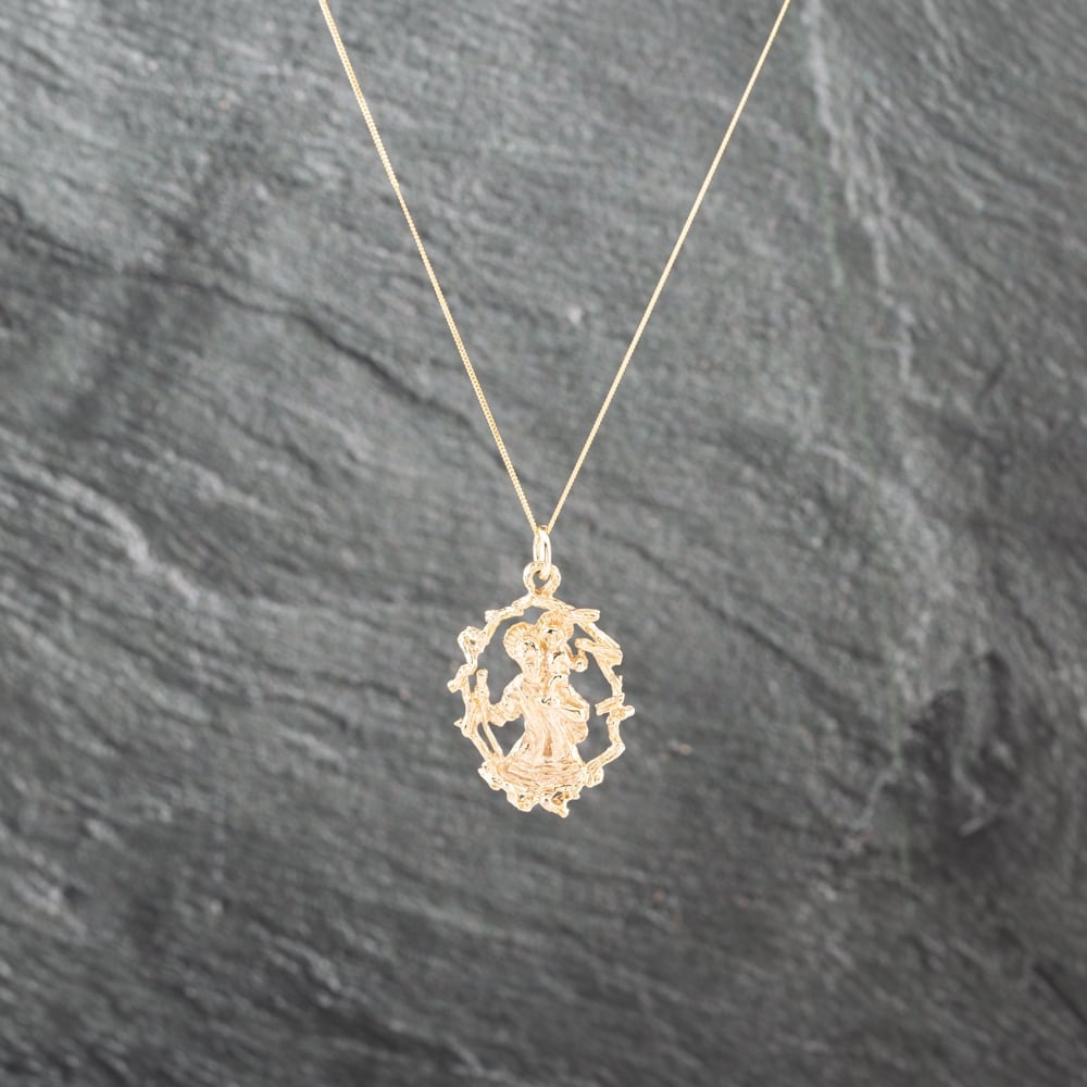 Pre-Owned 9ct Yellow Gold Openwork St Christopher Pendant &amp; 18 Inch Curb Chain 41143018