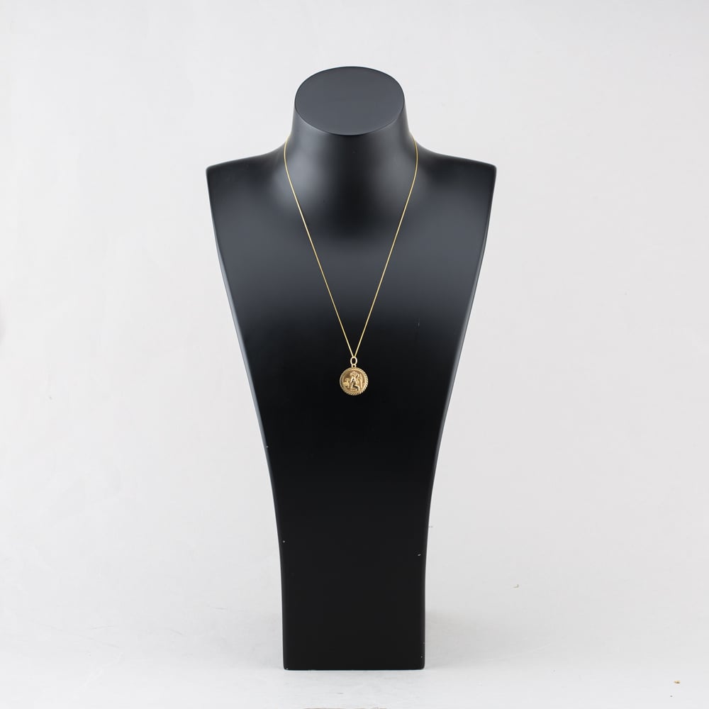 Pre-Owned 9ct Yellow Gold Round St Christopher Pendant & 18 Inch Curb Chain 41143067