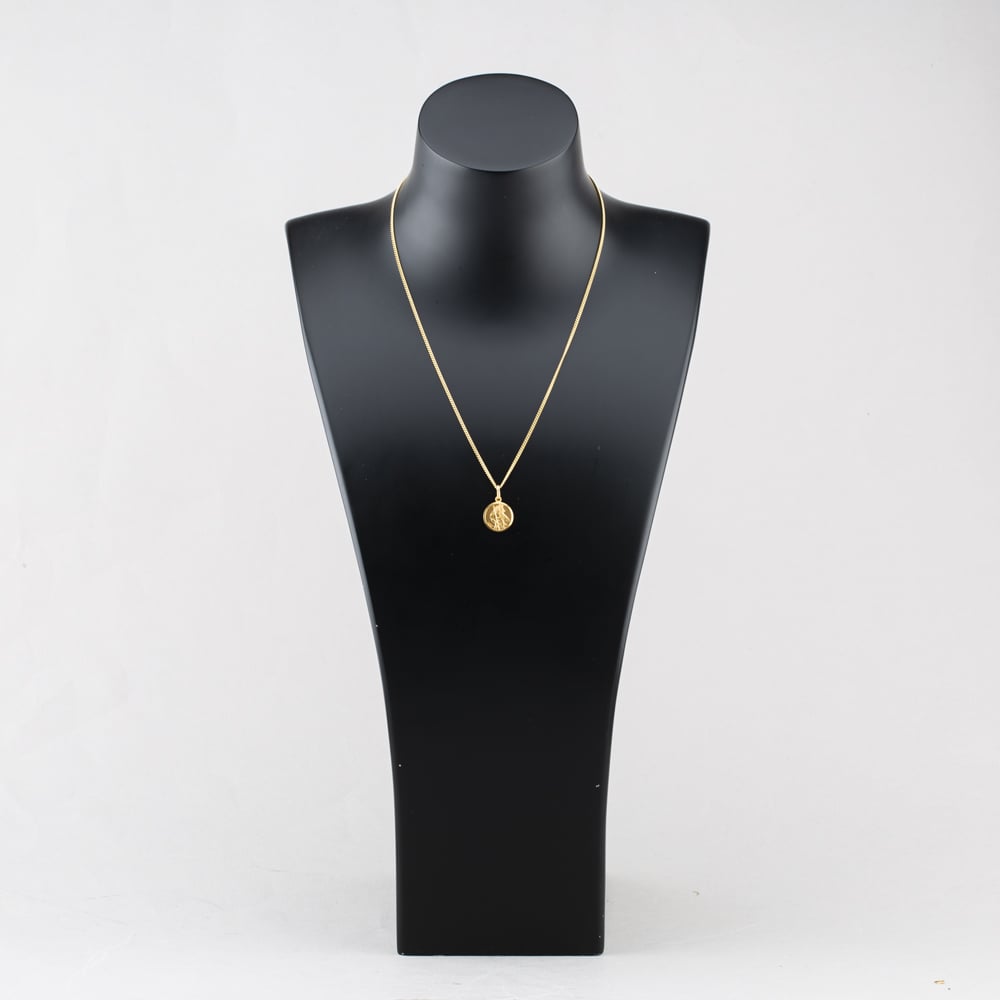 Pre-Owned 9ct Yellow Gold Round St Christopher Pendant & 18 Inch Curb Chain 41143097