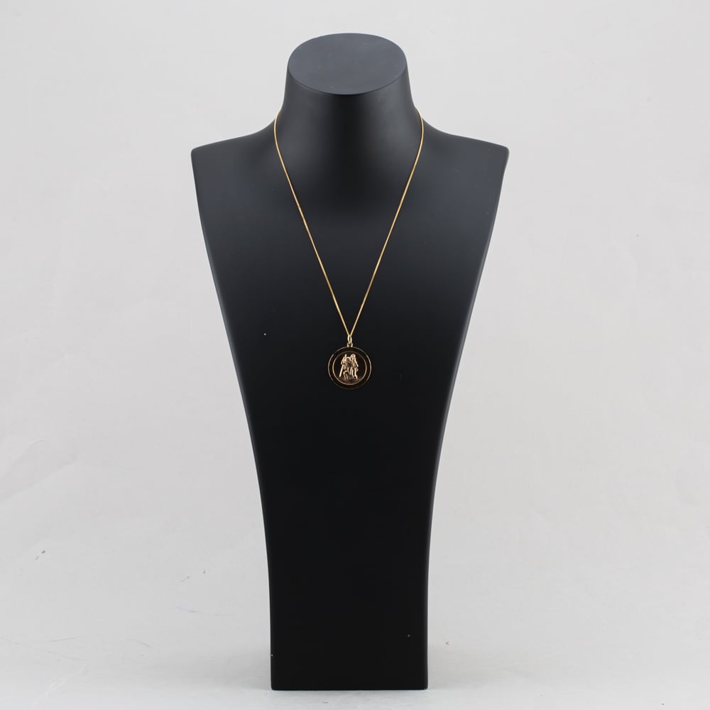 Pre-Owned 9ct Yellow Gold Round St Christopher Pendant & 18 Inch Curb Chain 41143125