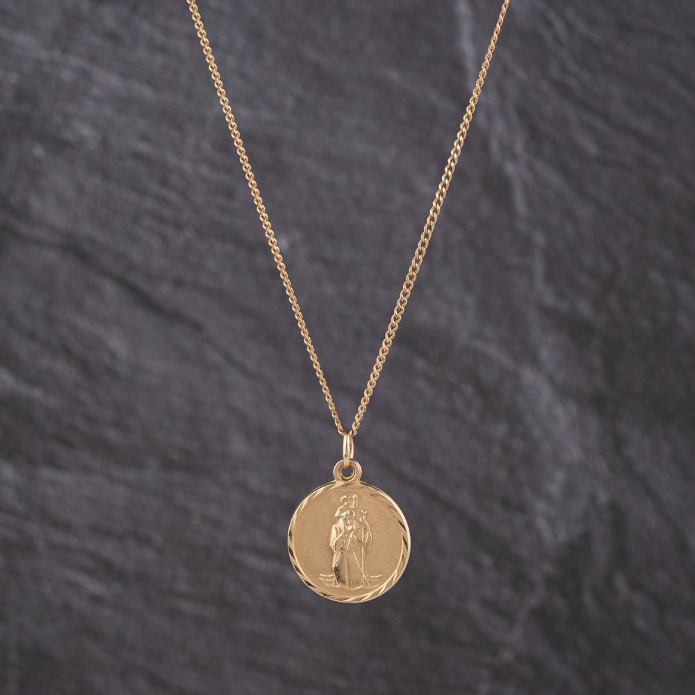 Pre-Owned 9ct Yellow Gold Round St Christopher Pendant &amp; 18 Inch Curb Chain 41143253