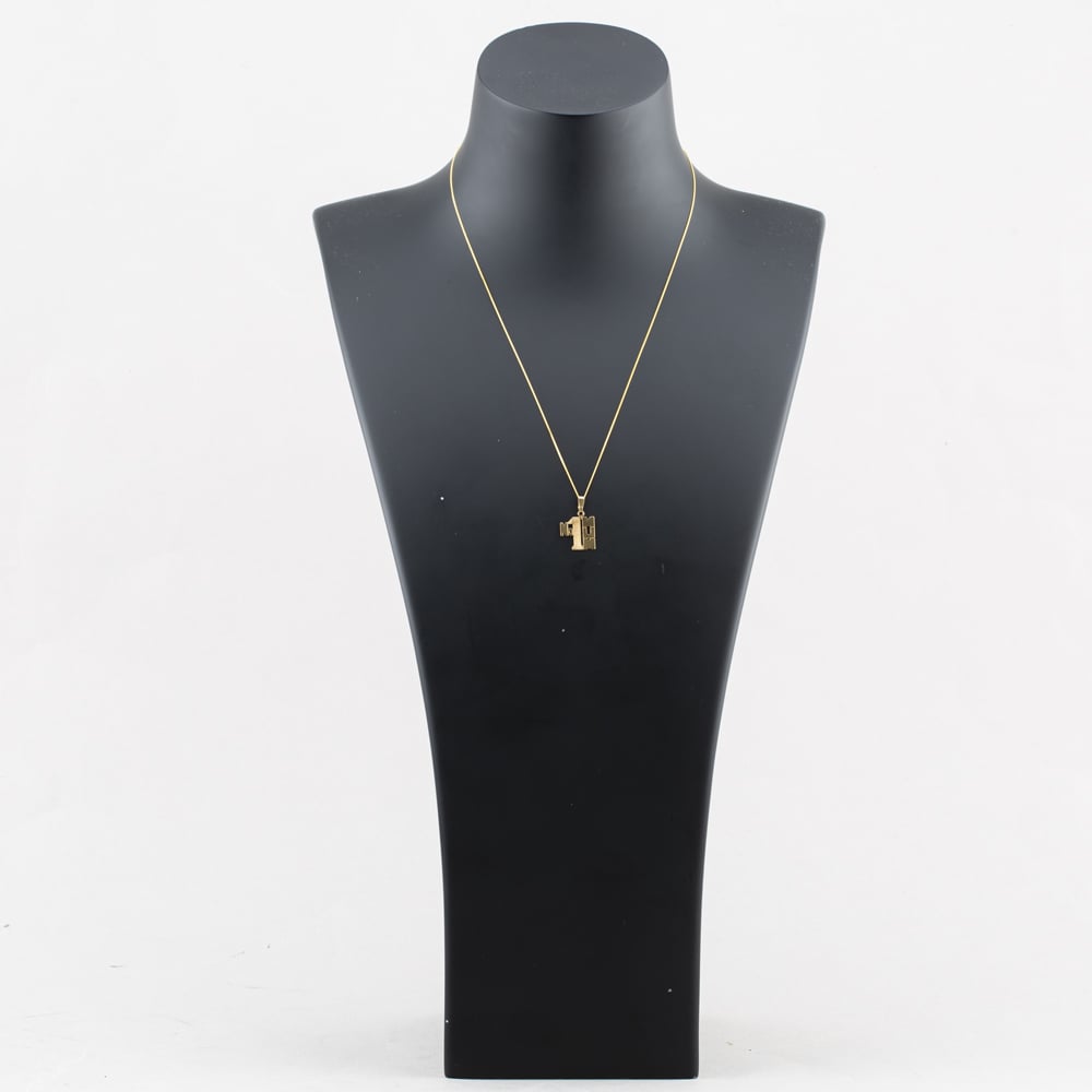 Pre-Owned 9ct Yellow Gold Number One Mum Pendant & 18 Inch Curb Chain 41143421