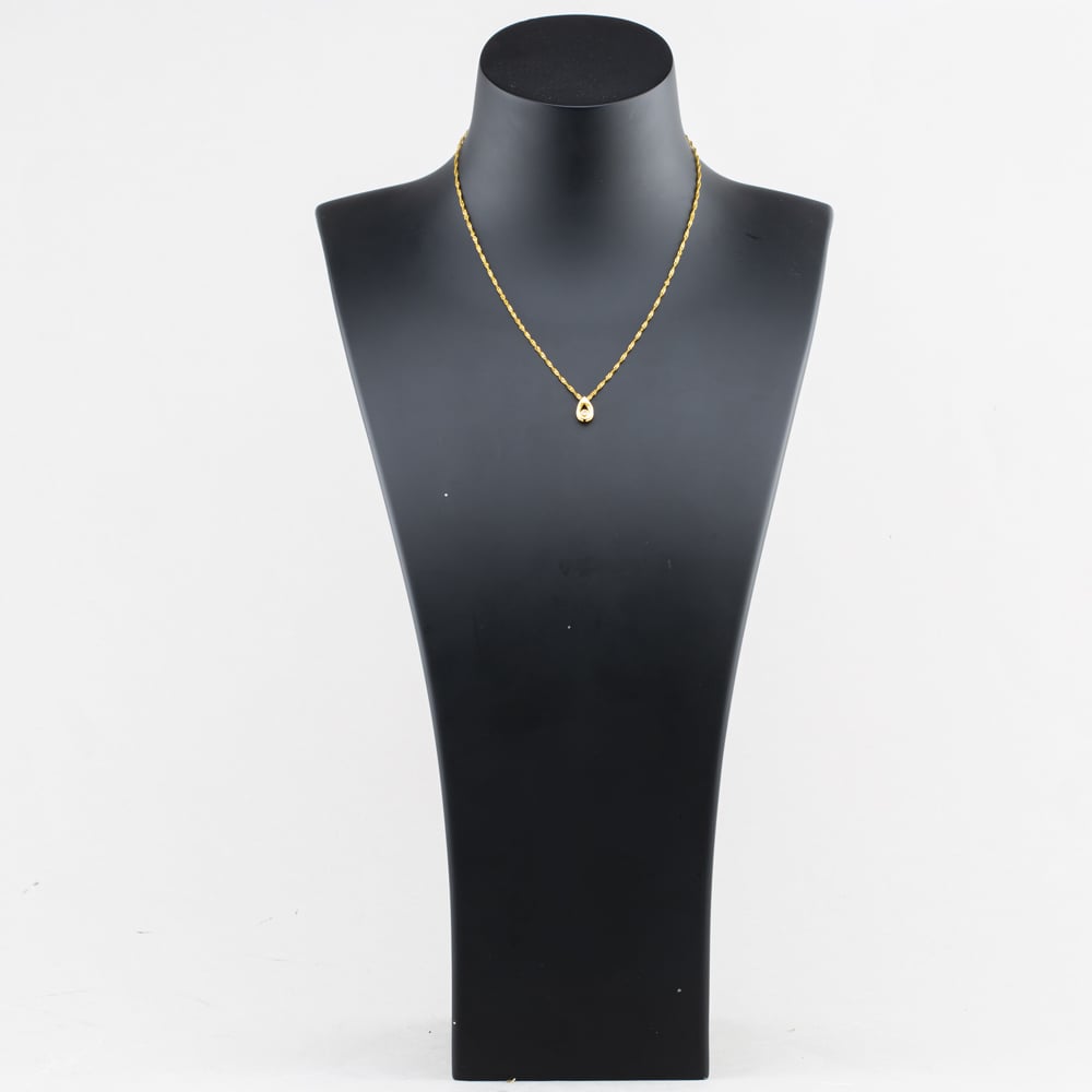 Pre-Owned 18ct Yellow Gold 0.20ct Brilliant Cut Diamond Teardrop Pendant & 15 Inch Prince Of Wales Chain 41143449
