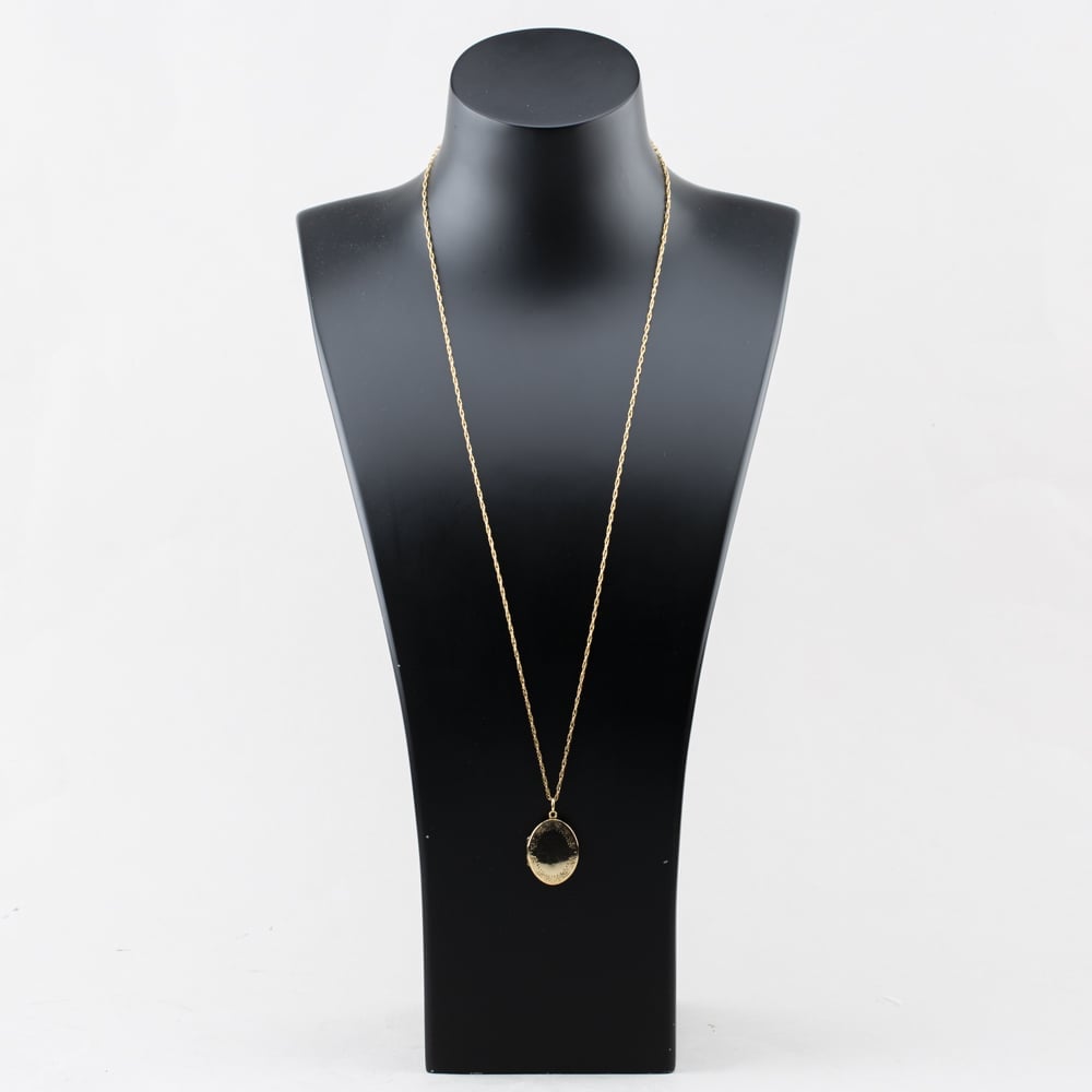 Pre-Owned Vintage 9ct Yellow Gold Half Engraved Oval Locket Pendant & 26 Inch Prince Of Wales Chain 41143484