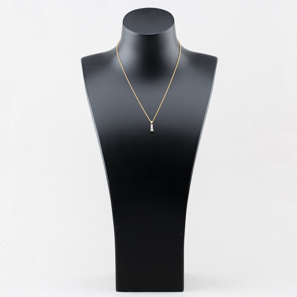 Pre-Owned 9ct Yellow Gold 0.04ct Diamond Three Stone Pendant & 16 Inch Trace Chain 41143491