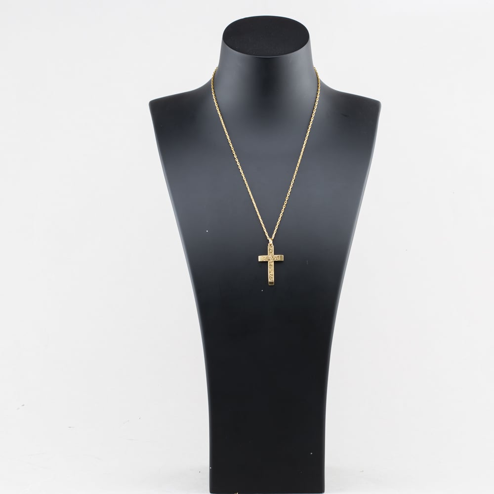 Pre-Owned 9ct Yellow Gold Hand Engraved Cross Pendant & 19 Inch Trace Chain 41143522