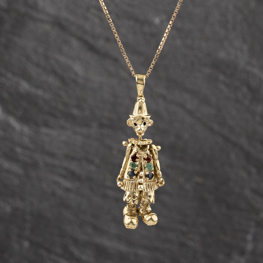 Pre-Owned 9ct Yellow Gold Moveable Clown Gemstone Pendant &amp; 19 Inch Box Chain 41143532