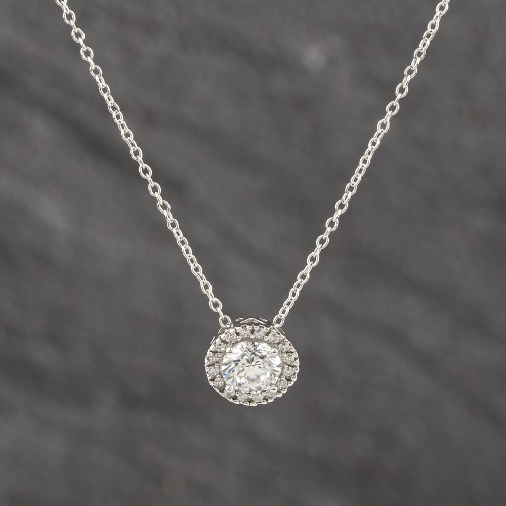Pre-Owned 9ct White Gold Cubic Zirconia Halo Round Cluster Pendant &amp; 18 Inch Trace Chain 41143566