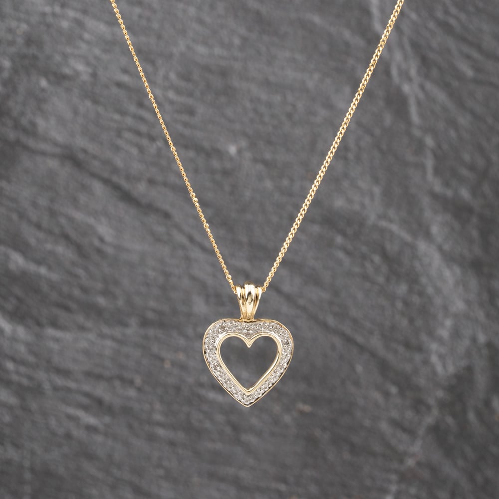 Pre-Owned 9ct Yellow Gold Diamond Open Heart Gemstone Pendant &amp; 18 Inch Curb Chain 41143587