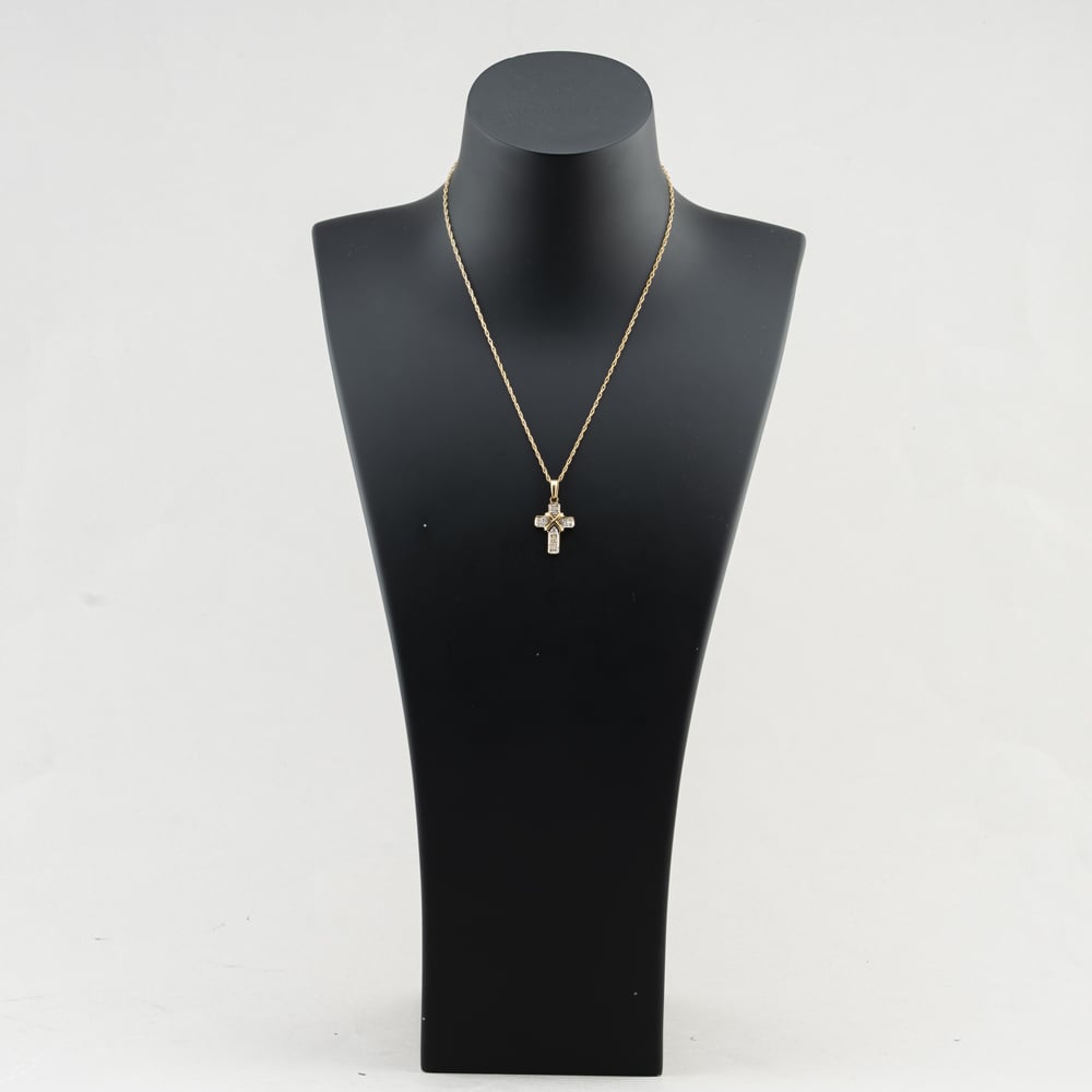 Pre-Owned 9ct Yellow Gold 0.12ct Diamond Set Cross Pendant & 18 Inch Prince Of Wales Chain 41143639
