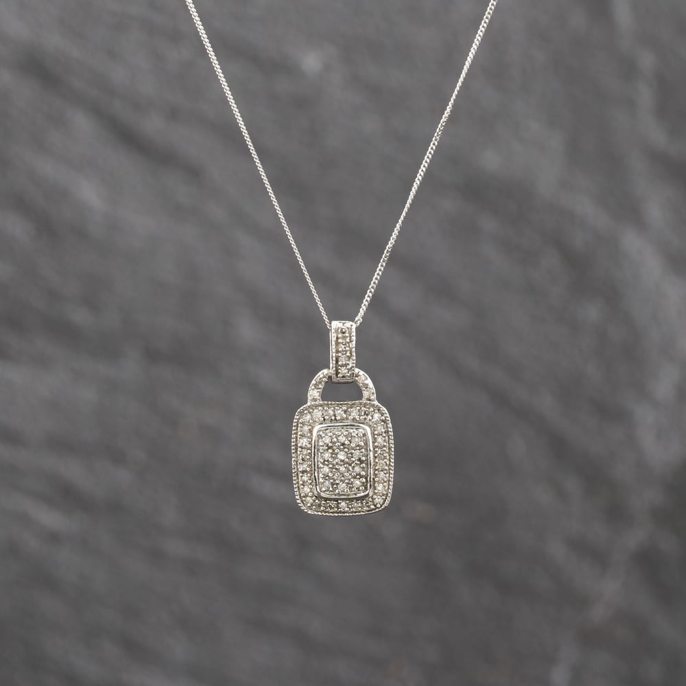 Pre-Owned White Gold 0.15ct Diamond Set Oblong Pendant &amp; 18 Inch Curb Chain 41143644