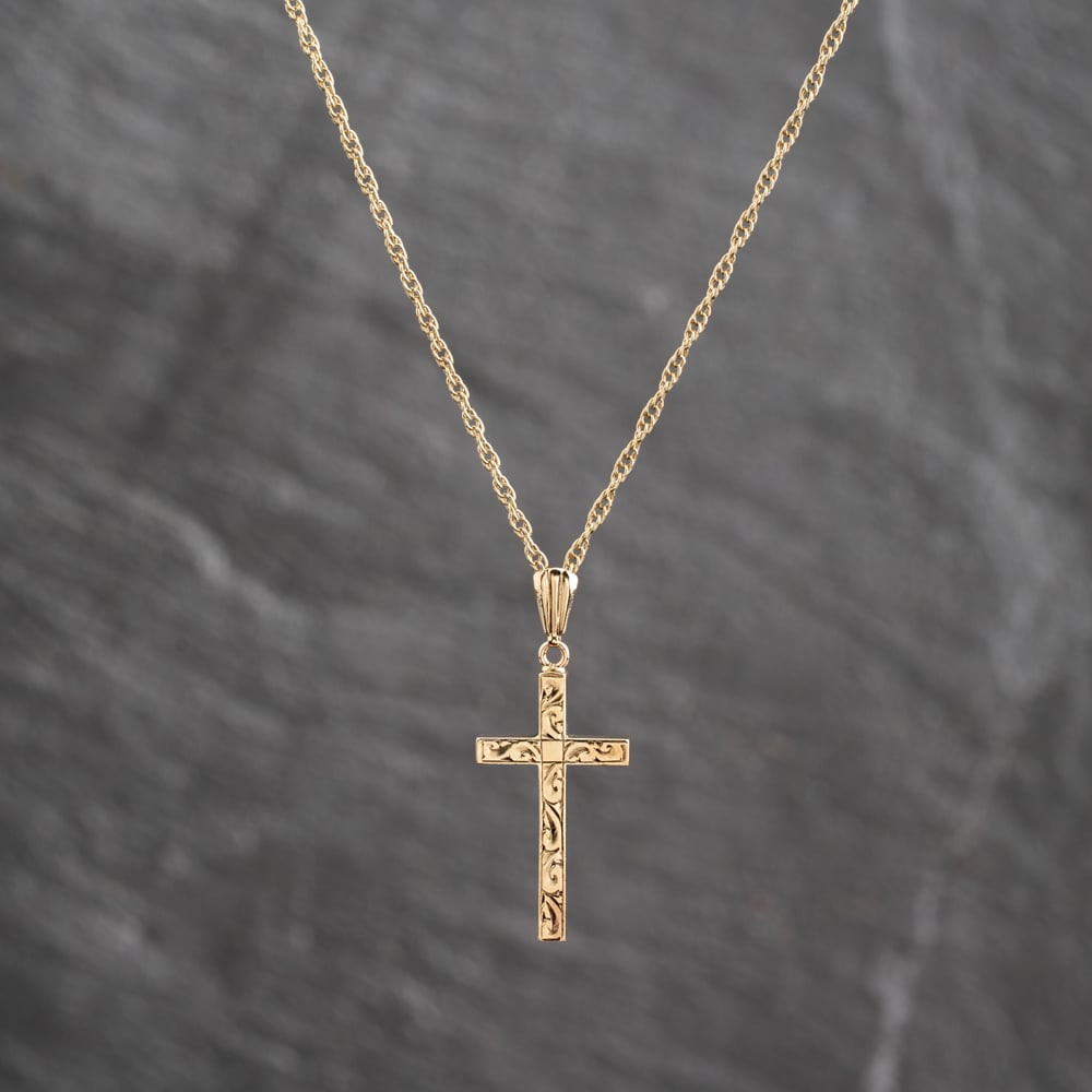Pre-Owned 9ct Yellow Gold Engraved Cross Pendant &amp; 21 Inch Prince Of Wales Chain 41143651