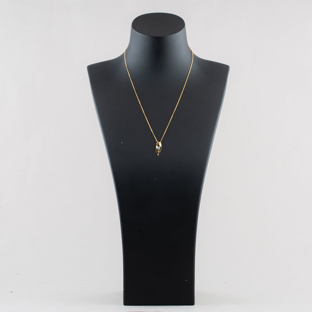 Pre-Owned 9ct Yellow Gold Cubic Zirconia Set Pendant & 18 Inch Curb Chain 41143664