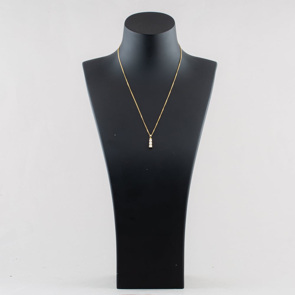 Pre-Owned 9ct Yellow Gold Diamond Set Trilogy Pendant & 18 Inch Curb Chain 41143665