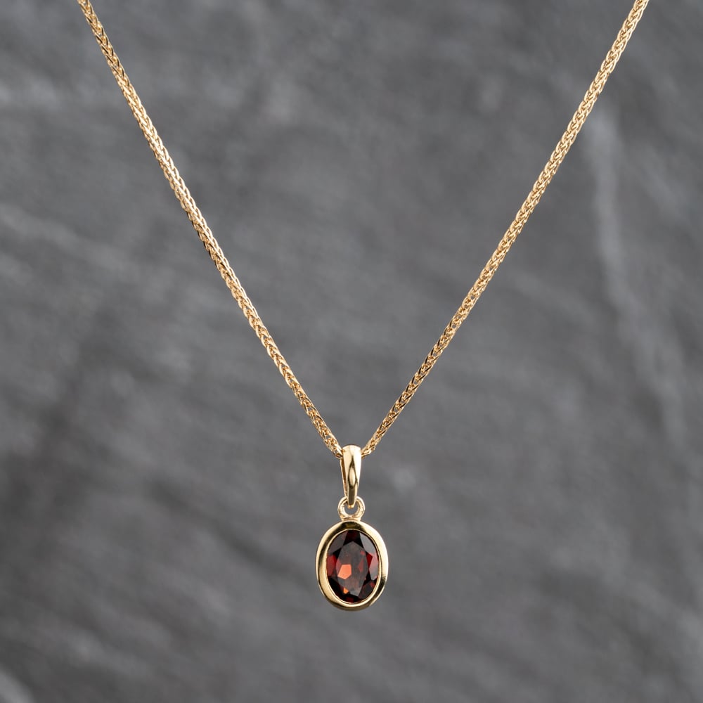 Pre-Owned 9ct Yellow Gold Garnet Oval Pendant &amp; 16 Inch Foxtail Chain 41143676