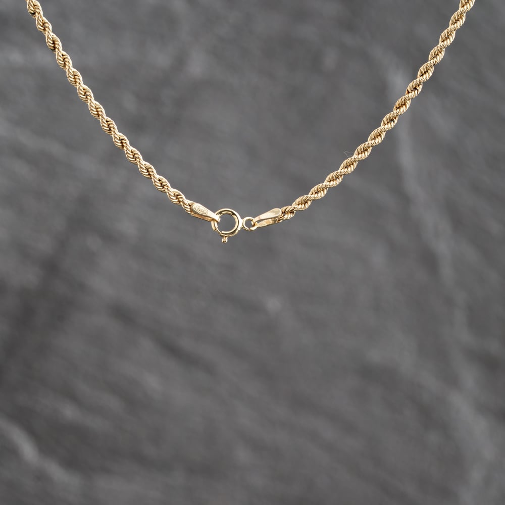 Pre-Owned 9ct Yellow Gold Pink Tourmaline & 0.04ct Diamond Pendant & 18 Inch Rope Chain 41143677