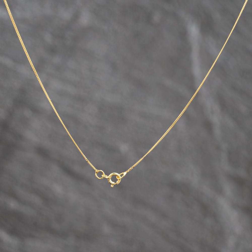 Pre-Owned 9ct Two Colour Gold Diamond Single Stone Pendant & 18 Inch Curb Chain 41143692