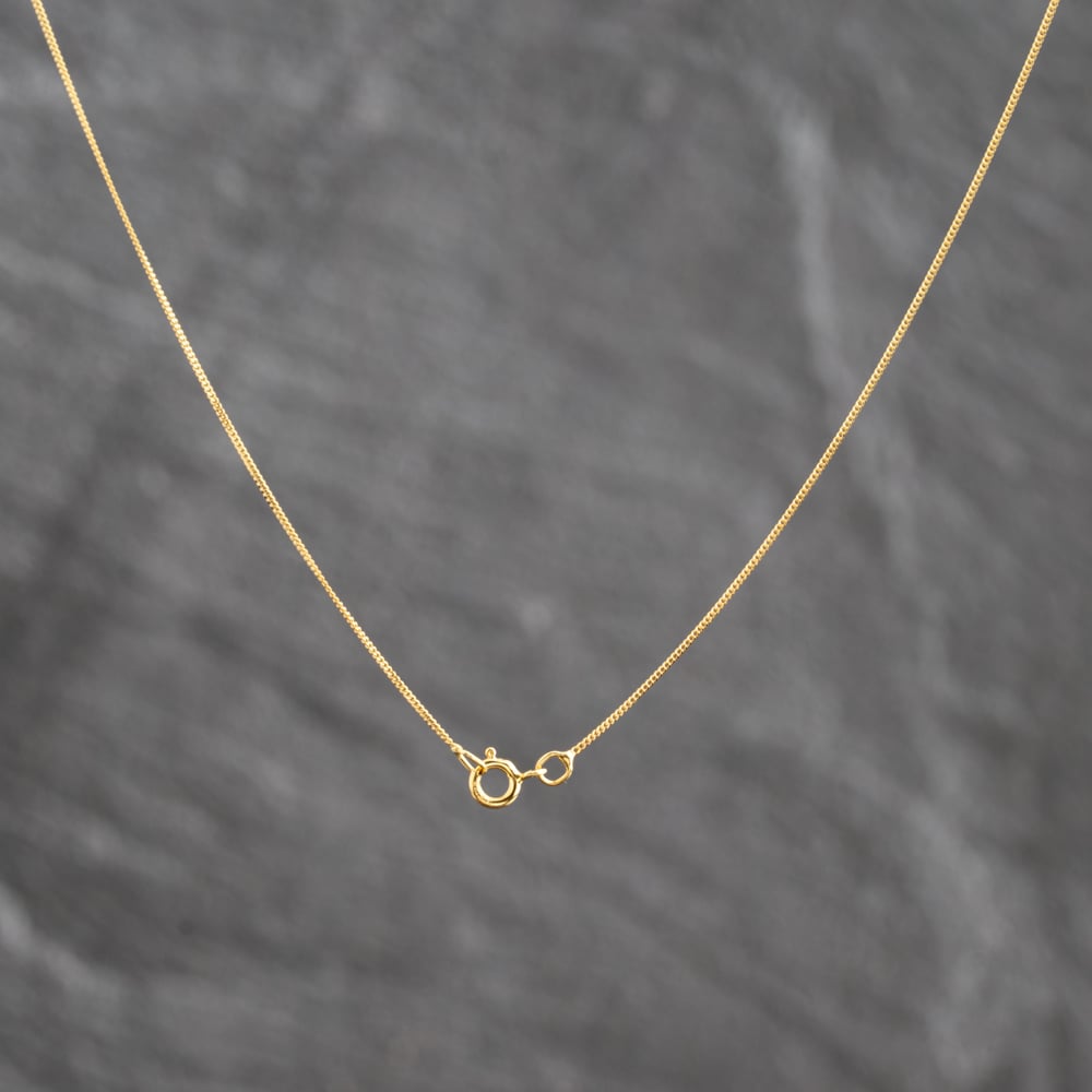 Pre-Owned Yellow Gold Diamond Knot Loop Pendant & 18 Inch Curb Chain 41143695