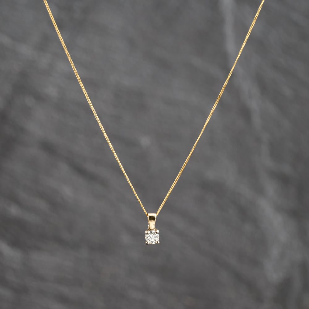 Pre-Owned 9ct Two Colour Gold Diamond Single Stone Pendant &amp; 18 Inch Curb Chain 41143700