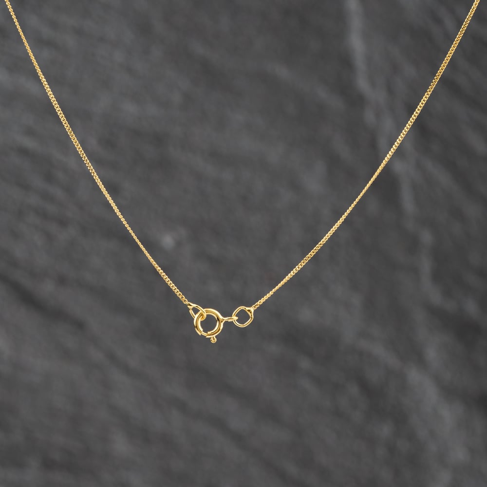Pre-Owned 9ct Yellow Gold Oblong St Christopher Pendant & 18 Inch Curb Chain 41143724