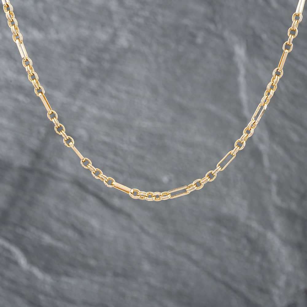 Product photograph of Pre-owned 9ct Yellow Gold Fancy Link 19 Inch Bar Chain 41161593 from The Jewel Hut
