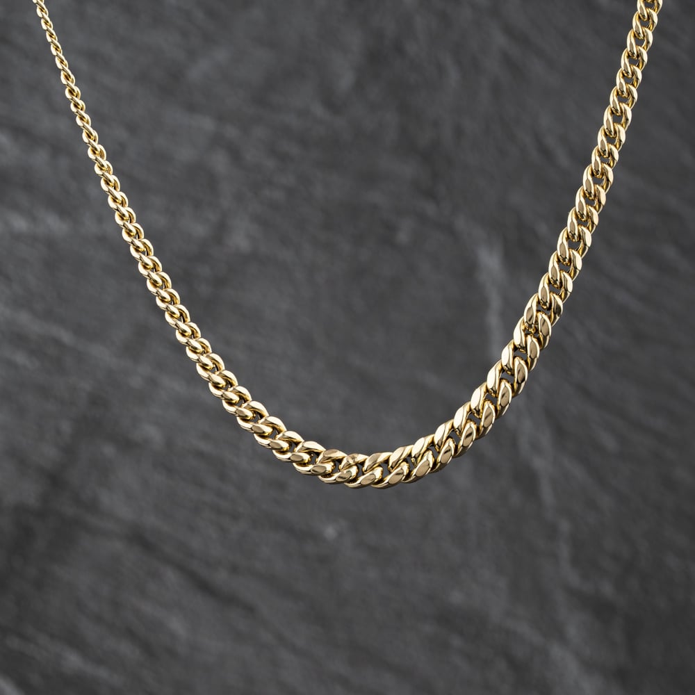 Pre-Owned 9ct Yellow Gold Graduated 18 Inch Curb Chain 41162435