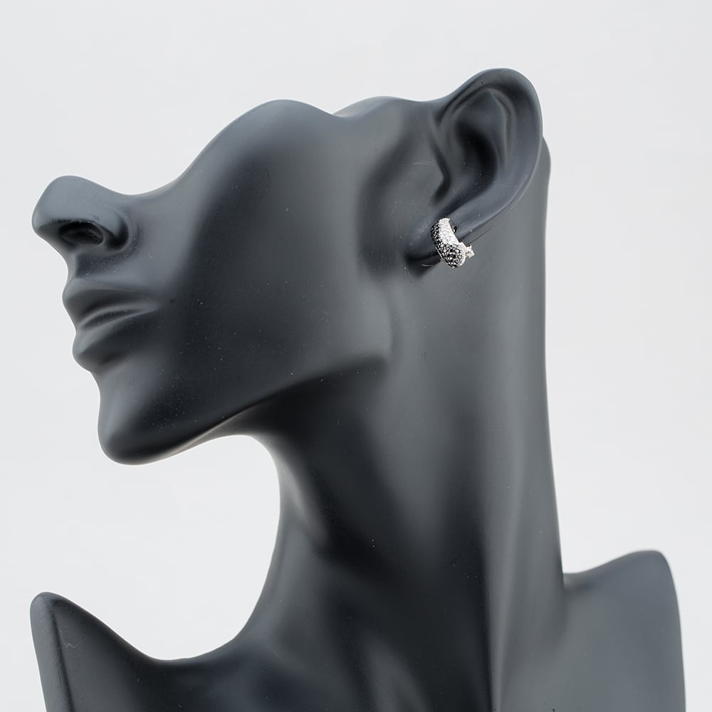 Pre-Owned 18ct White Gold 16.2mm Black & White Diamonds Leverback Earrings 41172292