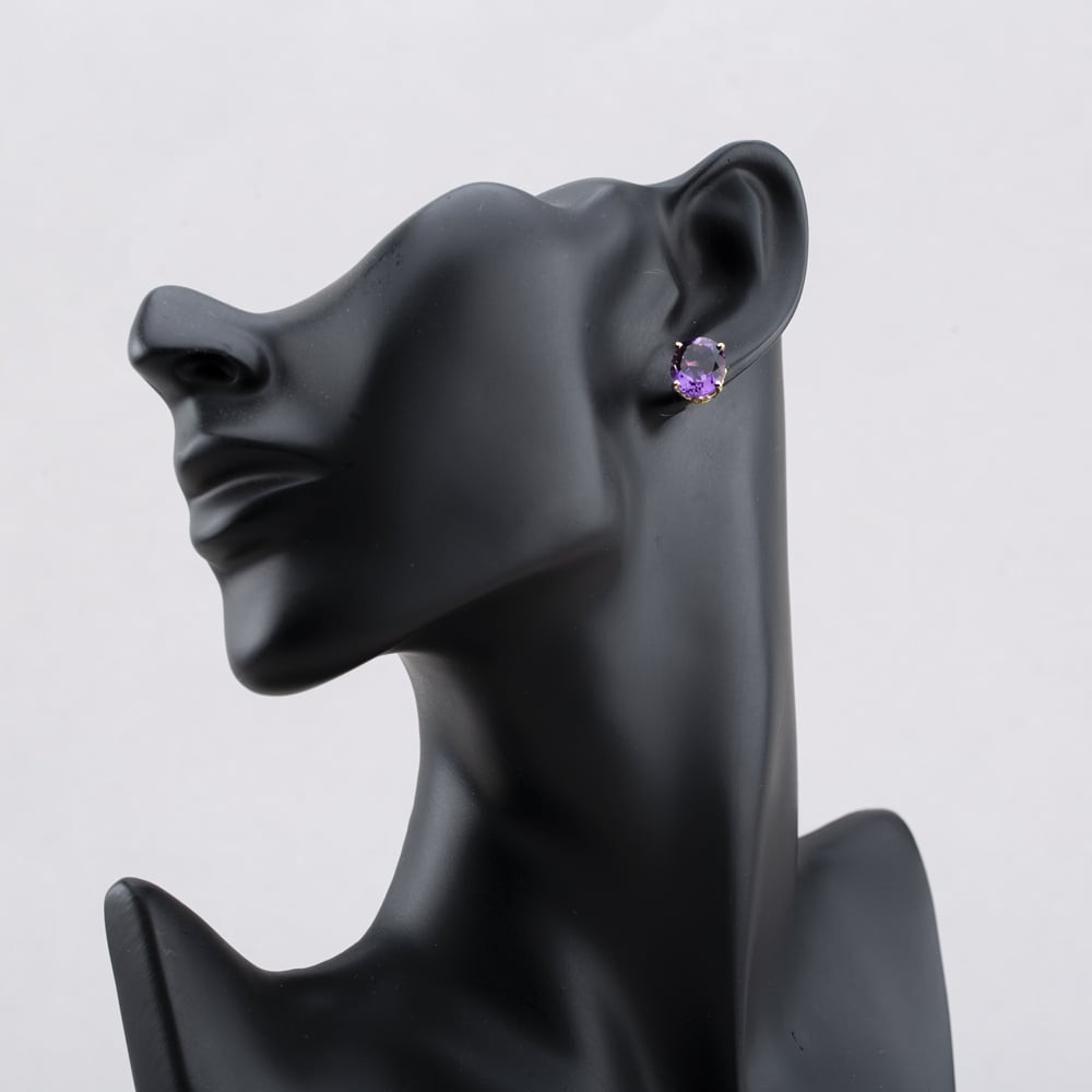 Pre-Owned 14ct Yellow Gold 11mm Amethyst Oval Stud Earrings 41172599