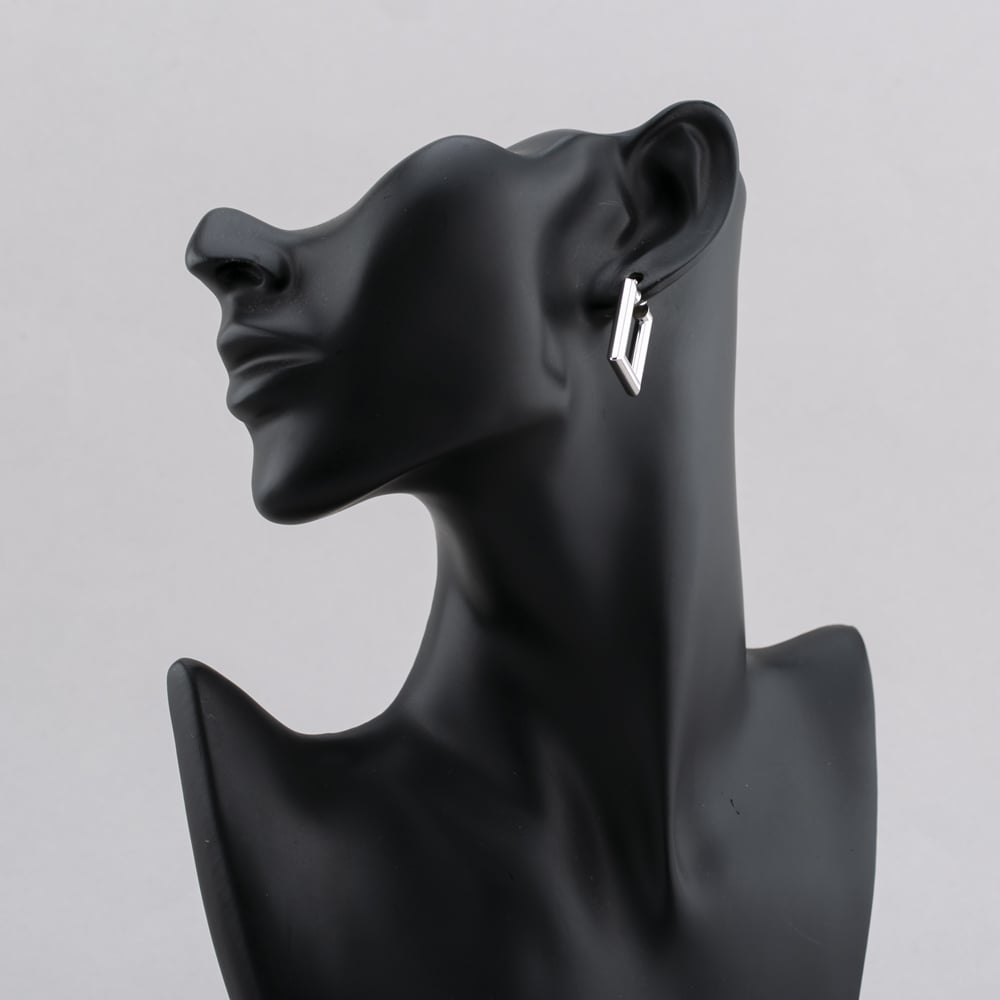 Pre-Owned 9ct White Gold 22mm Oblong Hoop Earrings 41173141