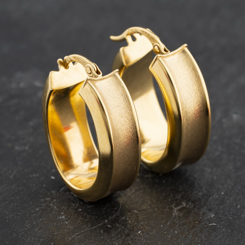 Click to view product details and reviews for Pre Owned 9ct Yellow Gold 21mm Oval Creole Earrings 41173446. Click to view product details and reviews for Pre Owned 9ct Yellow Gold 21mm Oval Creole Earrings 41173446.