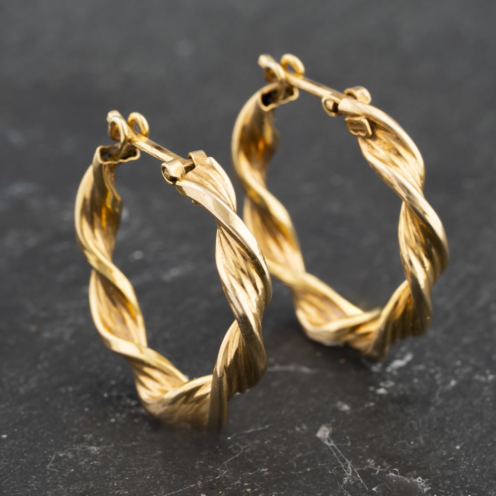 Click to view product details and reviews for Pre Owned Yellow Gold 20mm Twist Hoop Earrings 41173464. Click to view product details and reviews for Pre Owned Yellow Gold 20mm Twist Hoop Earrings 41173464.