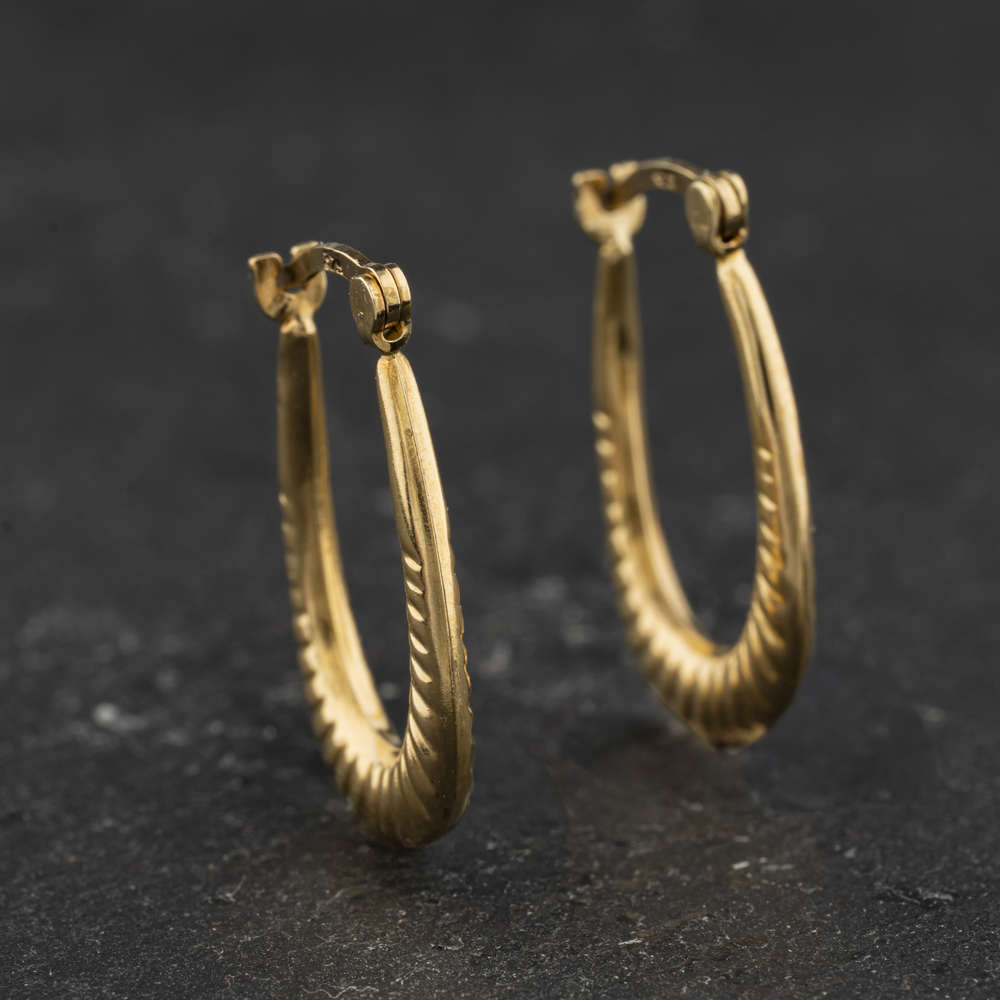 Pre-Owned Yellow Gold Oval Patterned Creole Earrings 41174642