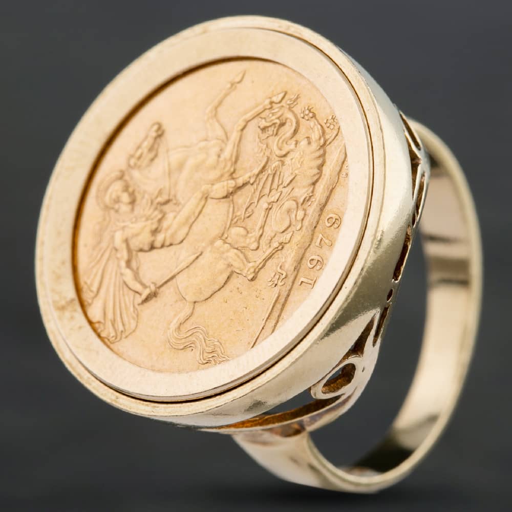 Product photograph of Pre-owned 9ct Yellow Gold 1979 Full Sovereign Coin Ring 41200048bnd from The Jewel Hut
