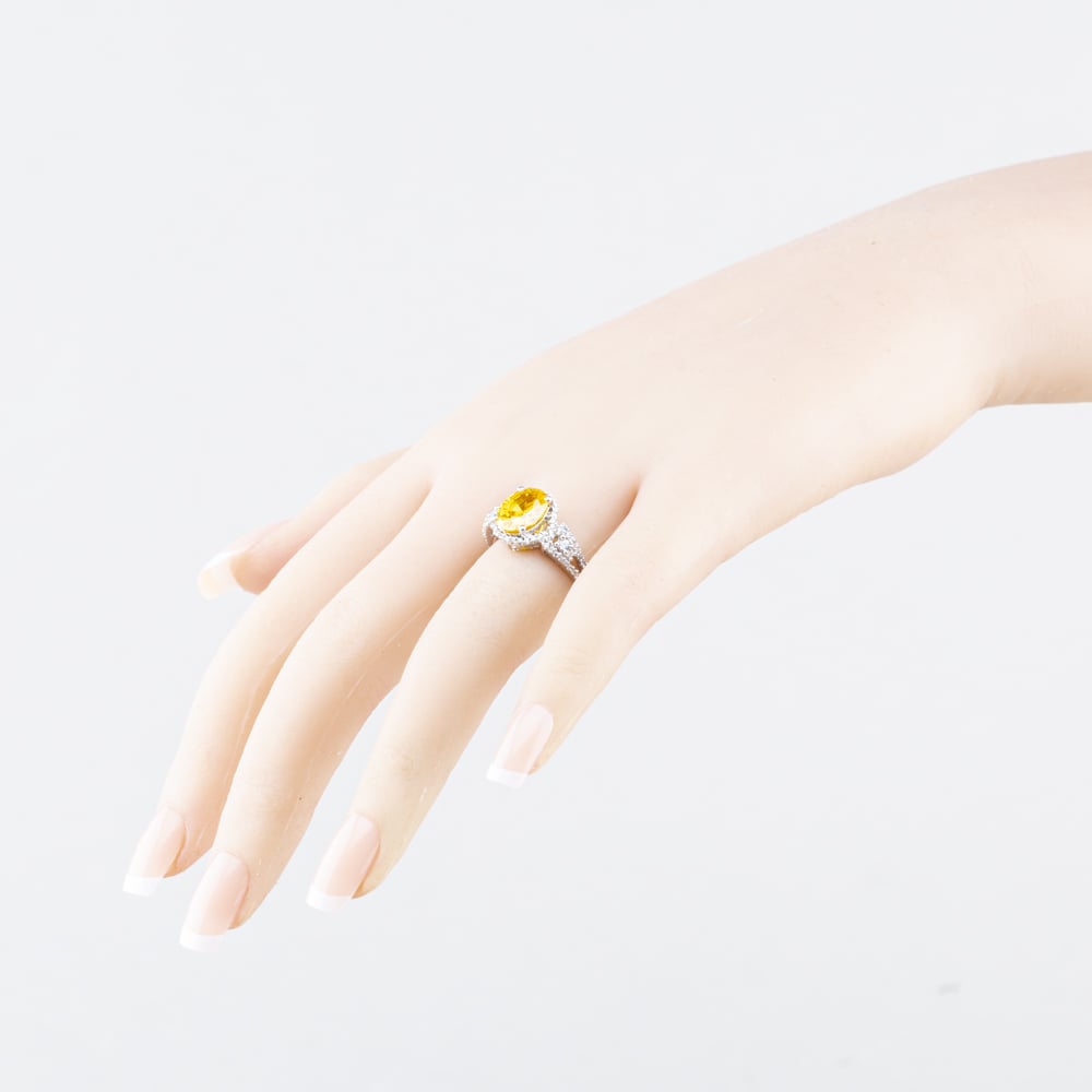 Pre-Owned Sterling Silver Yellow & White Cubic Zirconia Oval Shoulder Set Dress Ring 41251694