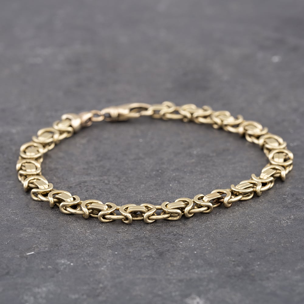 Product photograph of Pre-owned 9ct Yellow Gold 8 Inch Byzantine Chain Bracelet 41281317 from The Jewel Hut