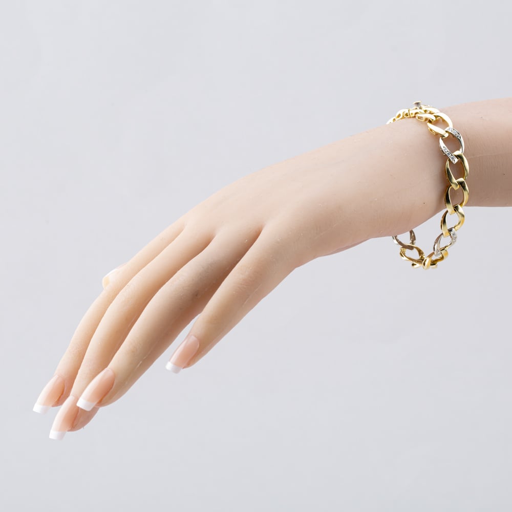 Pre-Owned 18ct Two Colour Gold Diamond Set 7 Inch Curb Chain Bracelet 41281429