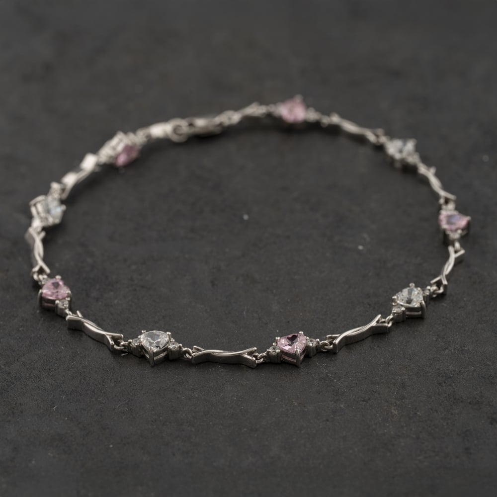 Pre-Owned 9ct White Gold White &amp; Pink Cubic Zirconia Bar 7.5 Inch Bracelet 41281782