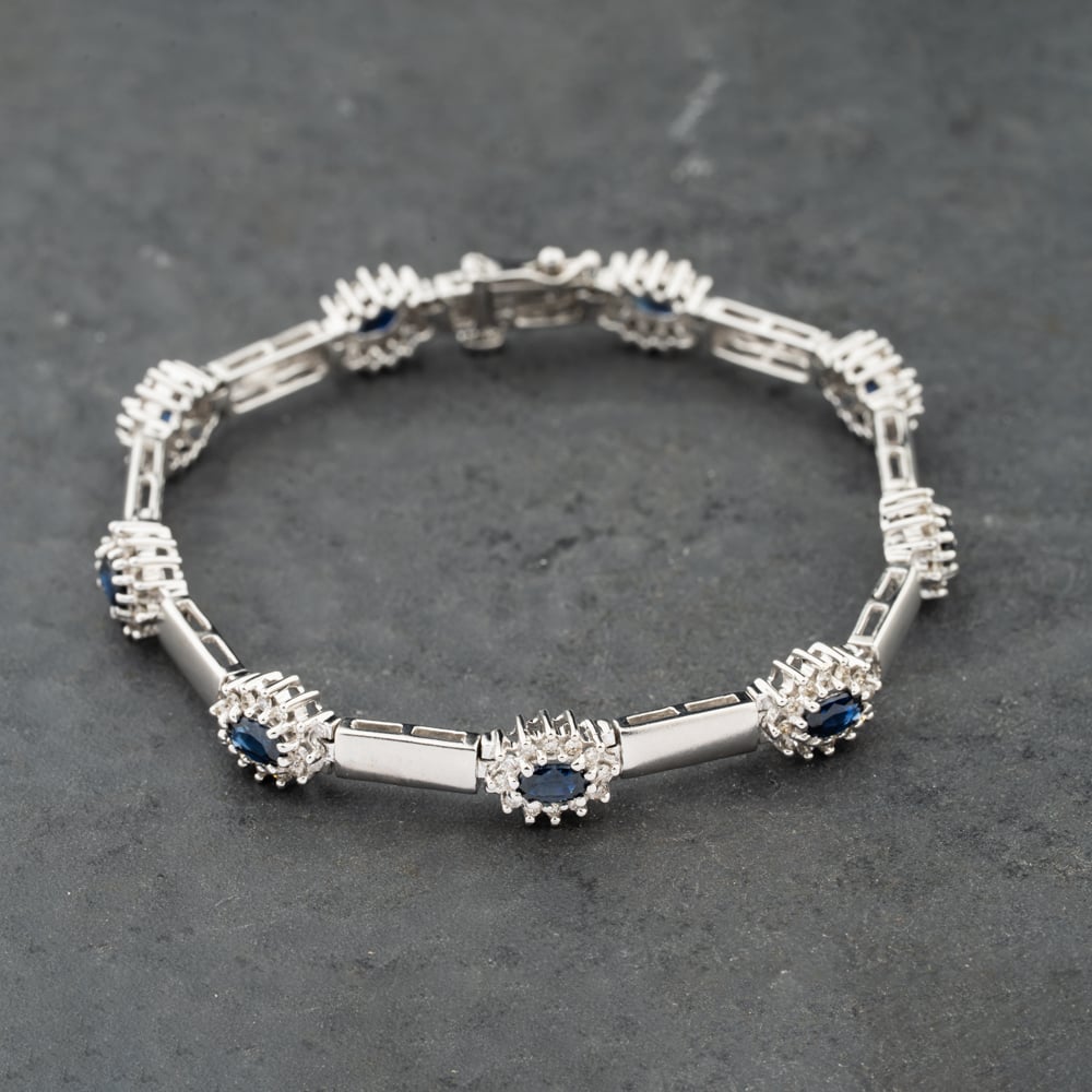 Pre-Owned 9ct White Gold Sapphire &amp; 1.08ct Diamond Cluster Set Flexible Bar 7 Inch Bracelet 41281811