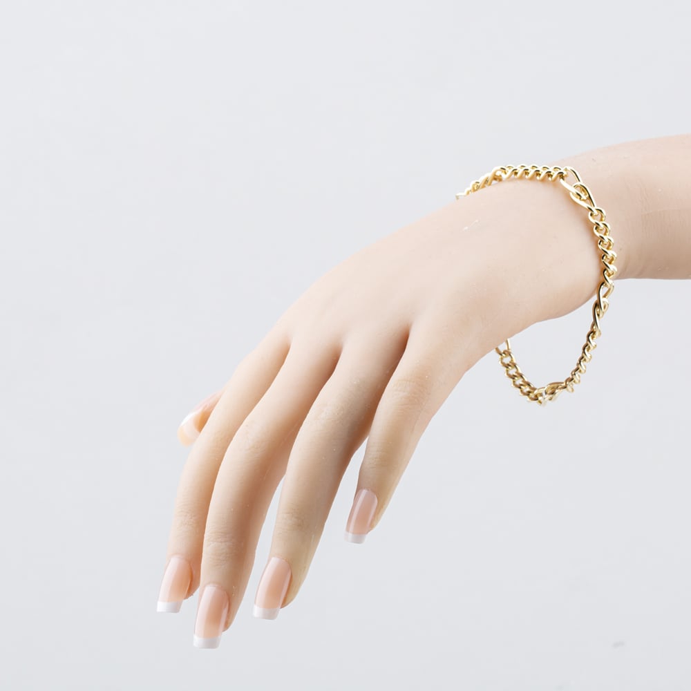 Pre-Owned 9ct Yellow Gold 8 Inch Figaro Chain Bracelet 41281837