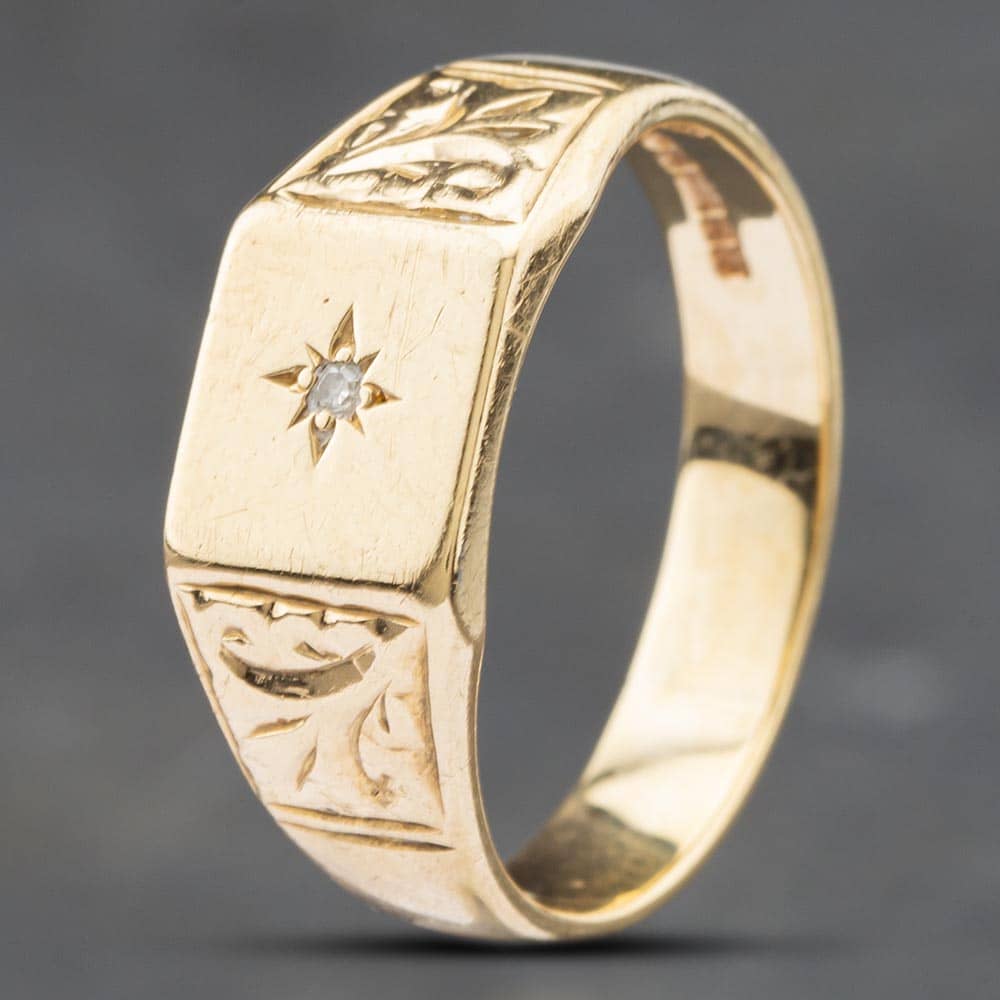 Pre-Owned 9ct Yellow Gold Diamond Signet Ring 41341148